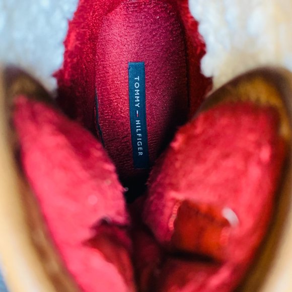 Tommy Hilfiger Rian Lace-Up Winter Boots - Picture 7 of 12